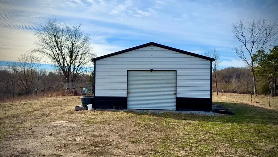 100 Joe Brown Road, Shelbiana, KY 41562 - Image #3