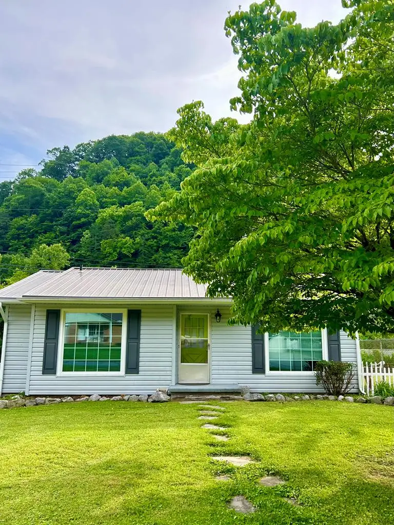 159 Keene Village Drive, Raccoon, KY 41557 - #1