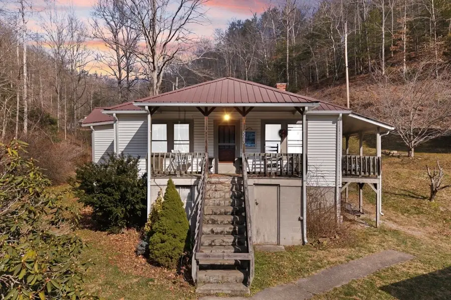 593 Wells Fork Road, Viper, KY 41774 - #3