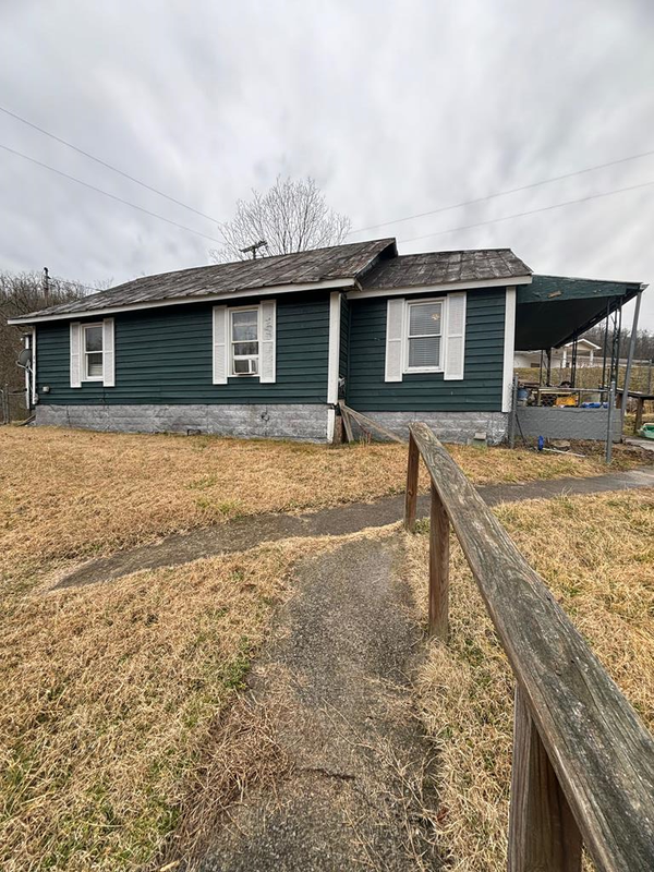 84 Railroad Station Road, Hueysville, KY 41640