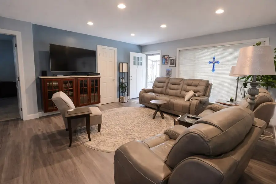 143 Taylor Loop, Prestonsburg, KY 41653 - #2