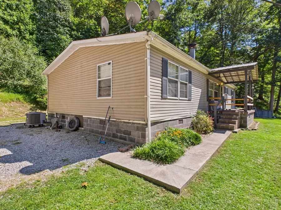 2377 Hurricane Creek, Kimper, KY 41539 - #2