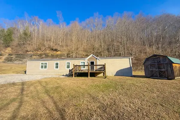 240 Elk Ridge Road, Hyden, KY 41749