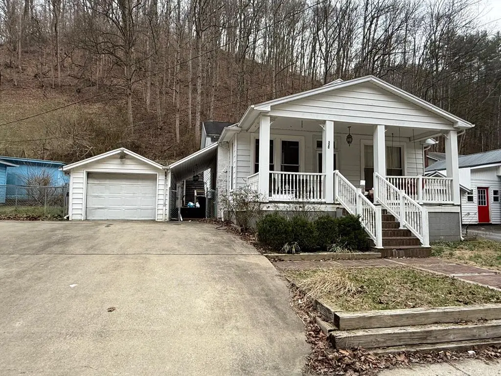 520 Town Mountain Road, Pikeville, KY 41501 - #1