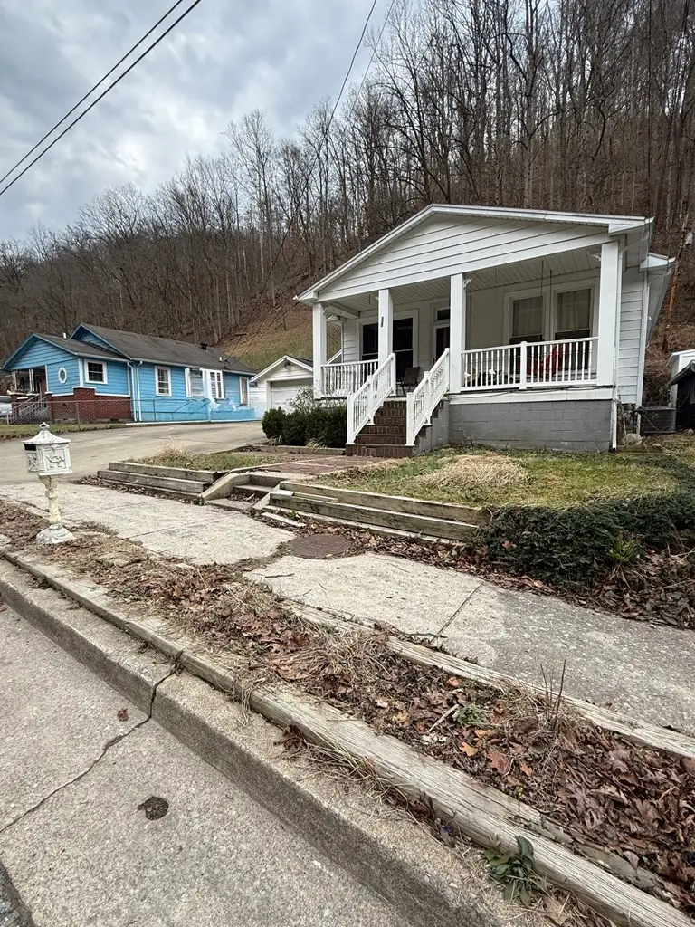 520 Town Mountain Road, Pikeville, KY 41501 - #3