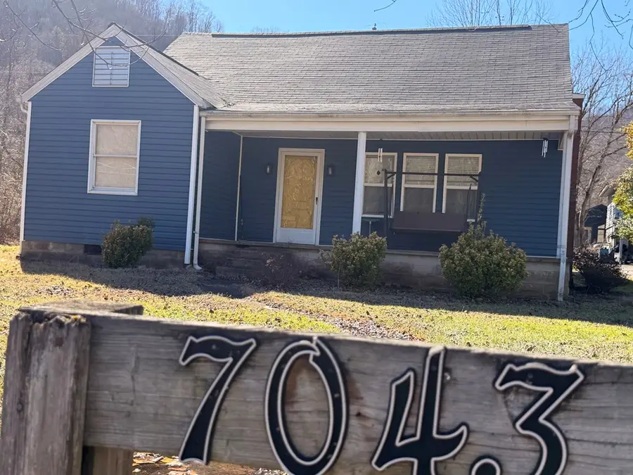 7043 Ky Rt. 122, Drift, KY 41616 - #2