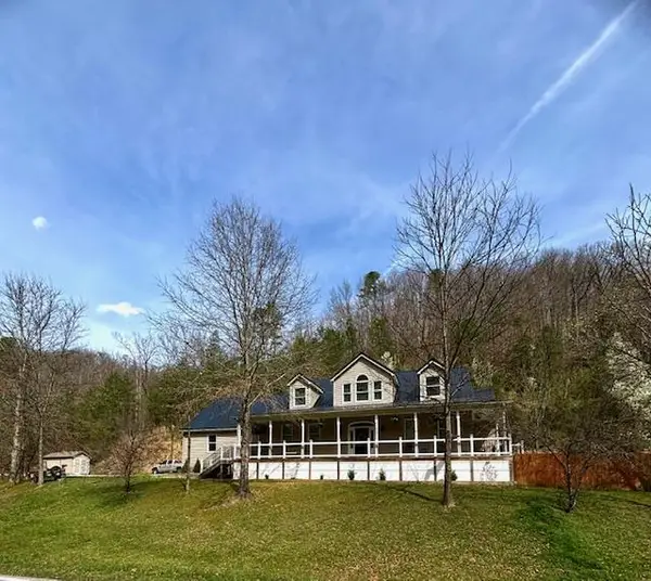 1082 Caudill Fork, Staffordsville, KY 41256