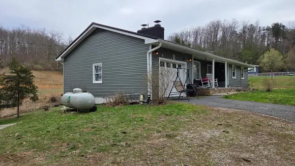 41 Red Bird Drive, Louisa, KY 41230