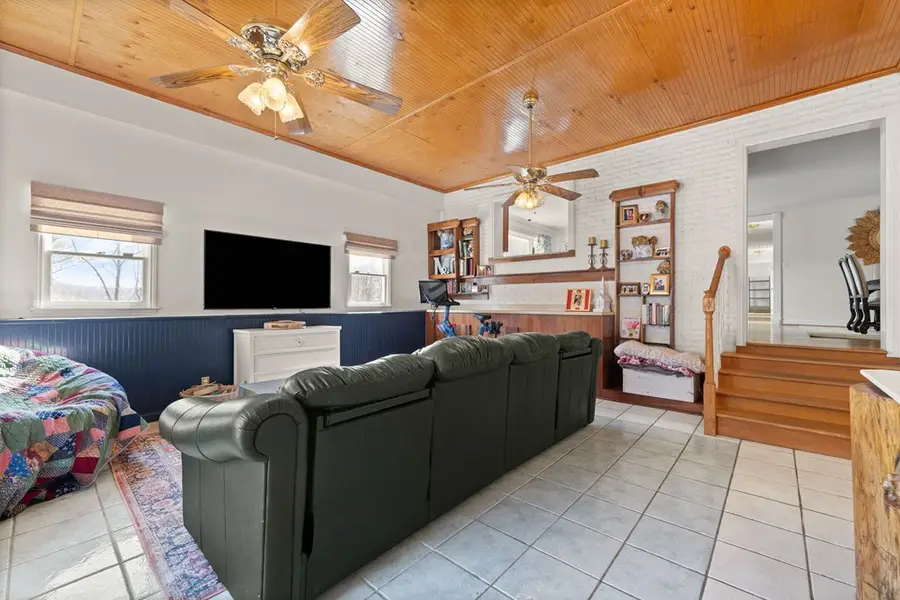 209 Faulkner Avenue, Hazard, KY 41701 - #2