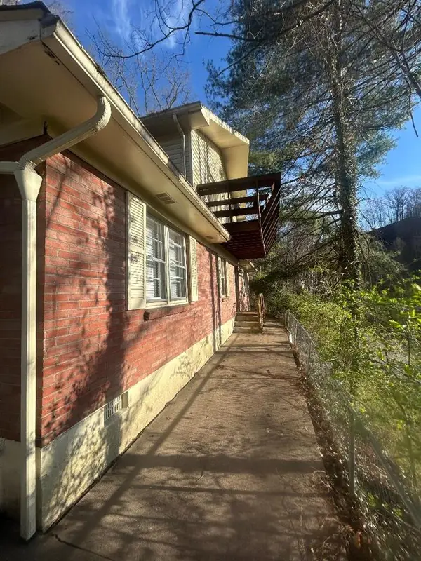 432 Sun Valley Terrace, Hazard, KY 41701