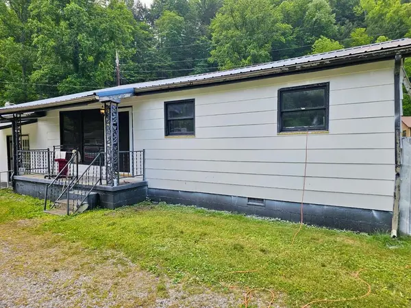 79 Spa Ct., Elkhorn City, KY 41522