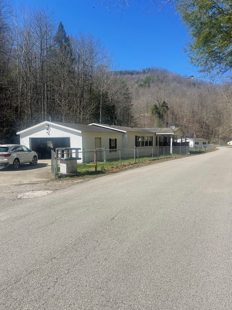 2037 Browns Fork Road, Hazard, KY 41701 - #2
