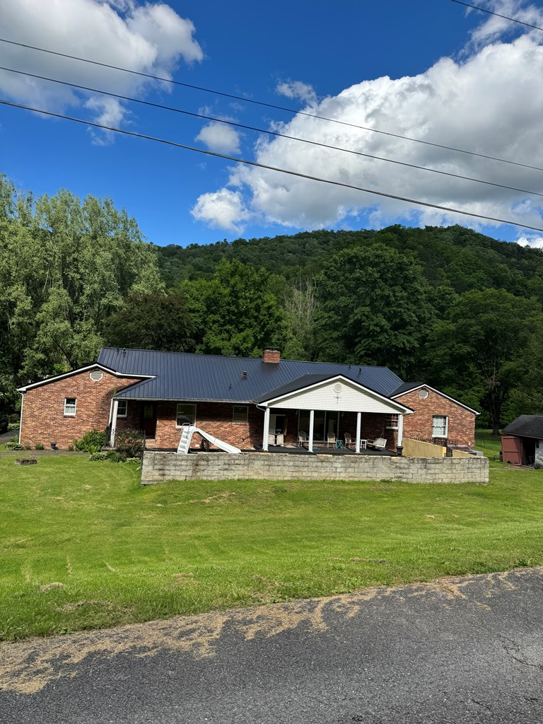 175 Cassady Avenue, Inez, KY 41224 - #3