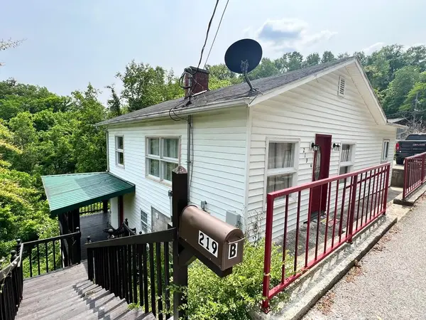 219 Peach Orchard Drive, Pikeville, KY 41501