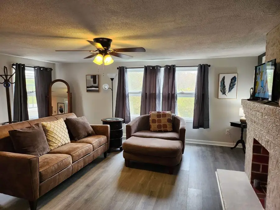 219 Peach Orchard Drive, Pikeville, KY 41501 - #3