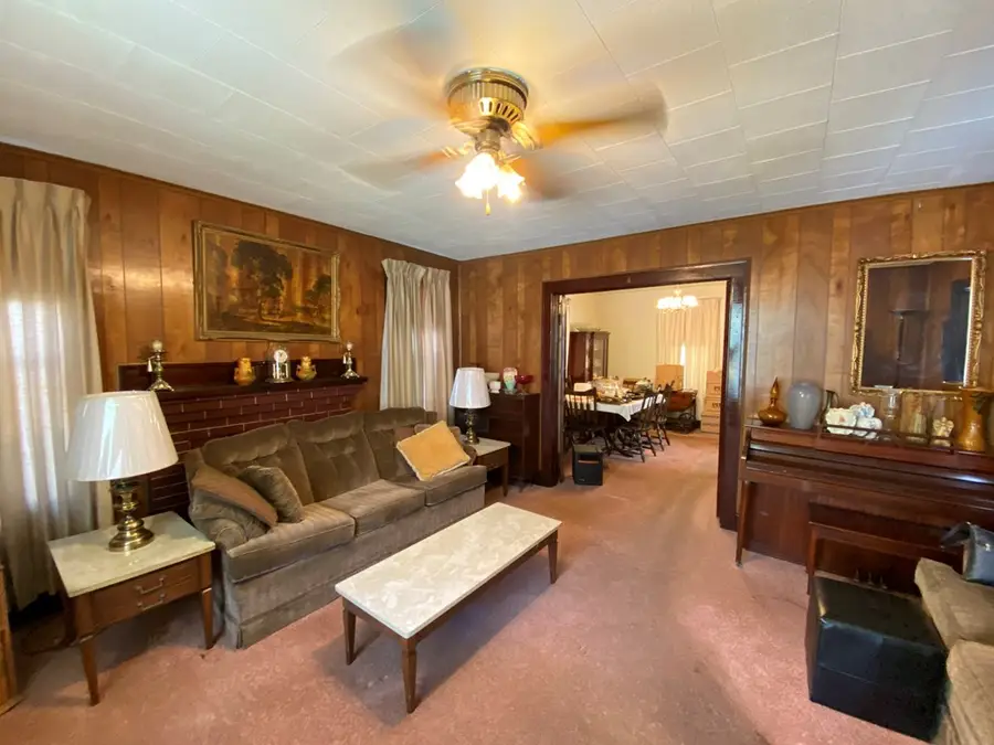 410 Bishop Street, Williamson, WV 25661 - #2