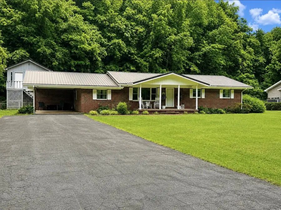 30 Amos Newsome Ln, Virgie, KY 41572 - #3