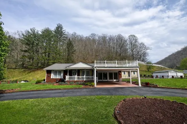 2864 Long Fork Road, Kimper, KY 41539