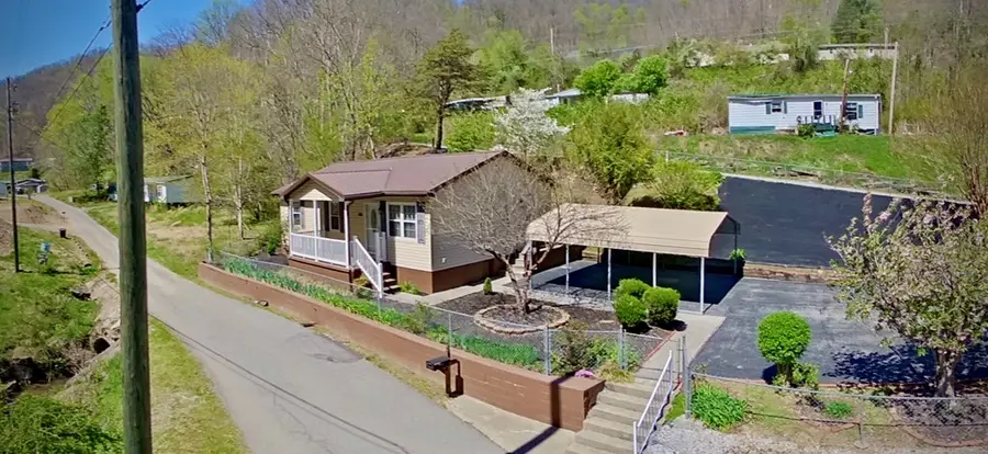 406 Nosben Rd, Turkey Creek, KY 41514 - #2