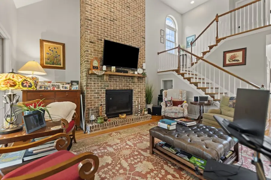 153 Falcon Crest, Hazard, KY 41701 - #3