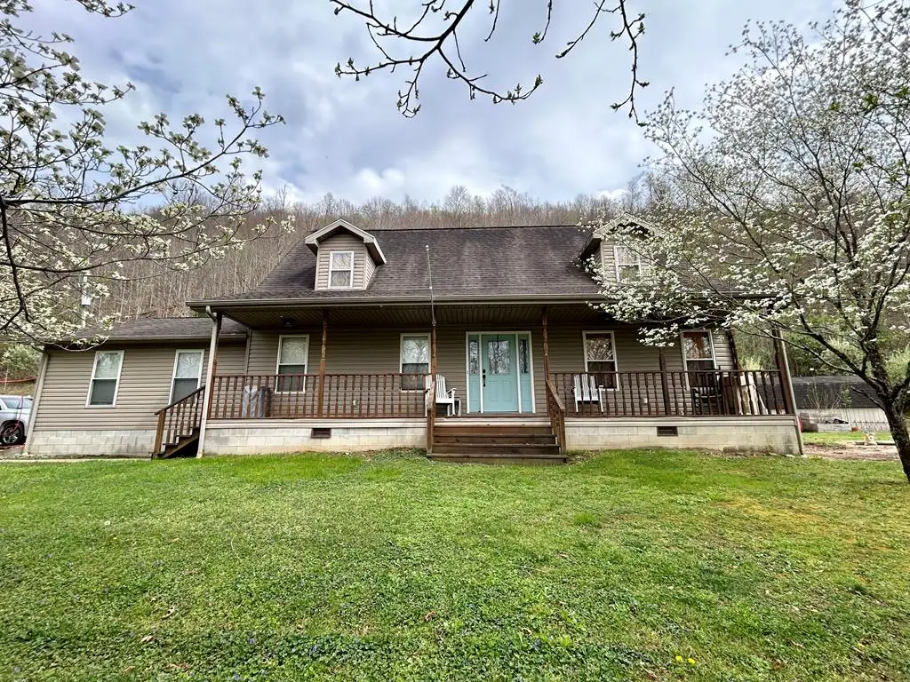 861 Tackett Branch, Hagerhill, KY 41222 - #1