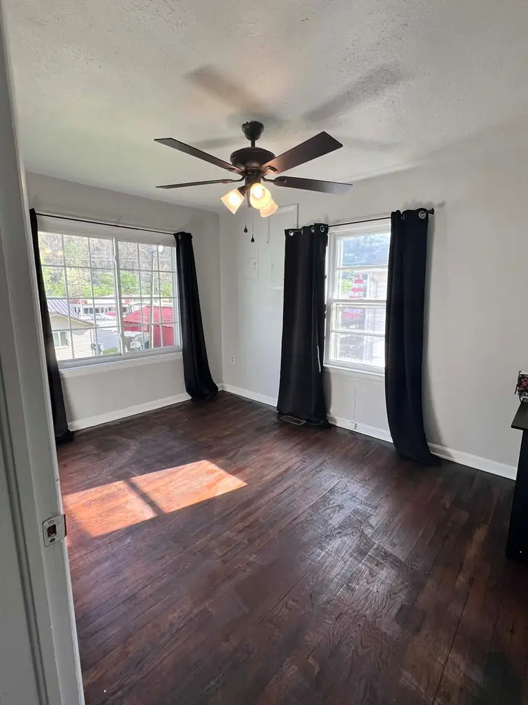 1125 South Highland Avenue, Prestonsburg, KY 41653 - #2