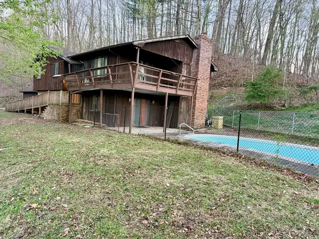 220 Panther Blvd, Hagerhill, KY 41222 - #1