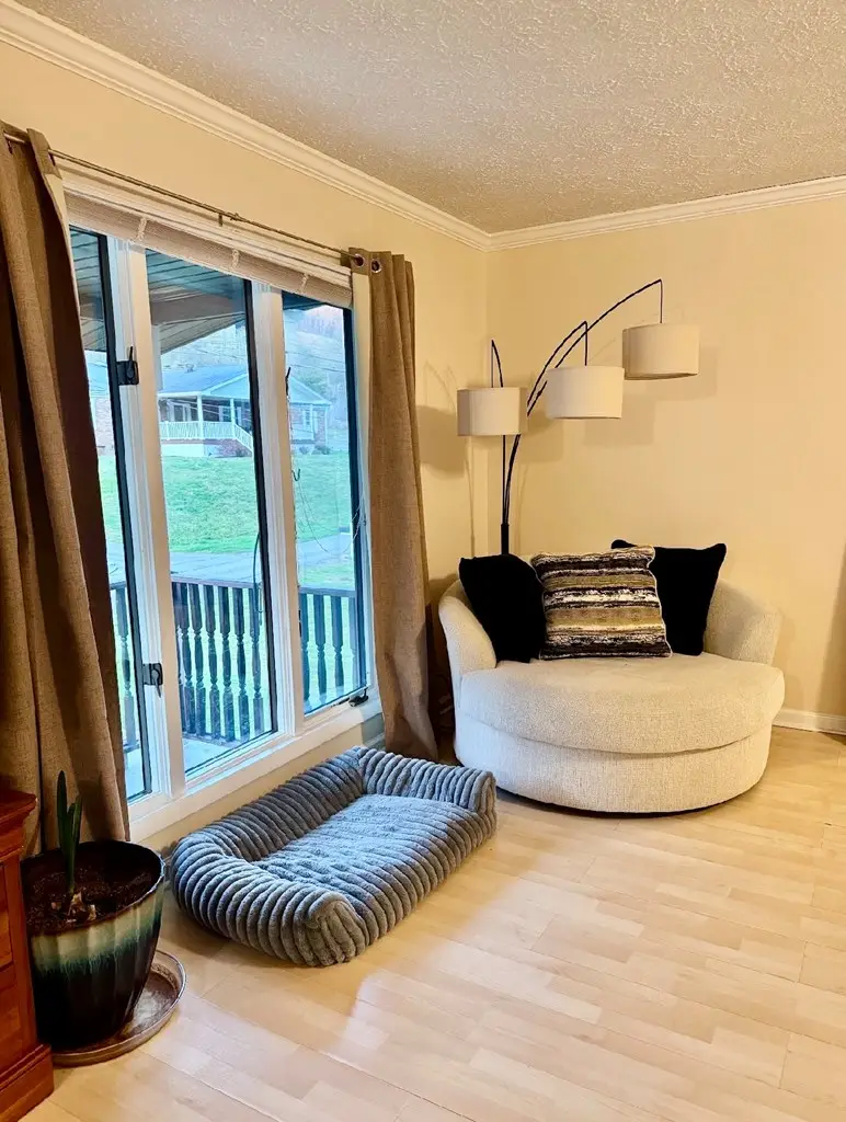 73 Hillcrest Drive, Pikeville, KY 41501 - #3