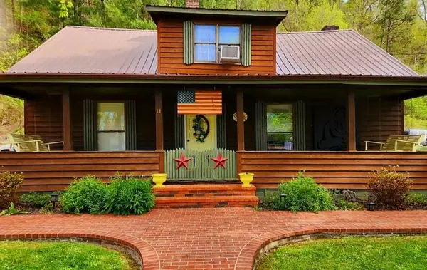 168 West Maple Street, Salyersville, KY 41465