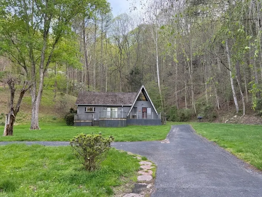 79 Lakeview Village, Prestonsburg, KY 41653 - #2