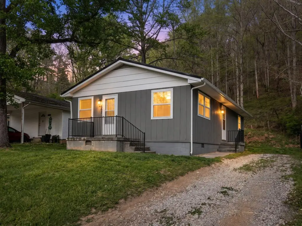 88 Hager Hill Loop, Hagerhill, KY 41222 - #1