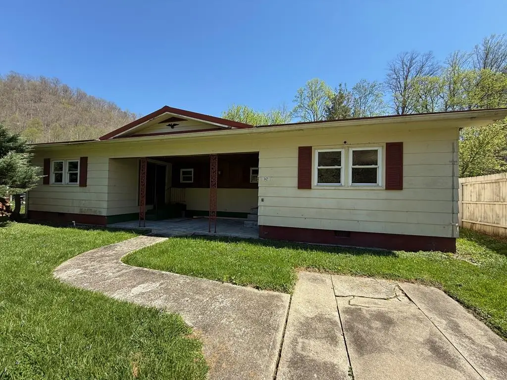 342 Pond Creek Rd, Huddy, KY 41535 - #1