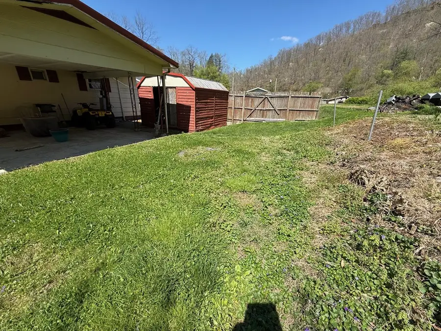 342 Pond Creek Rd, Huddy, KY 41535 - #2