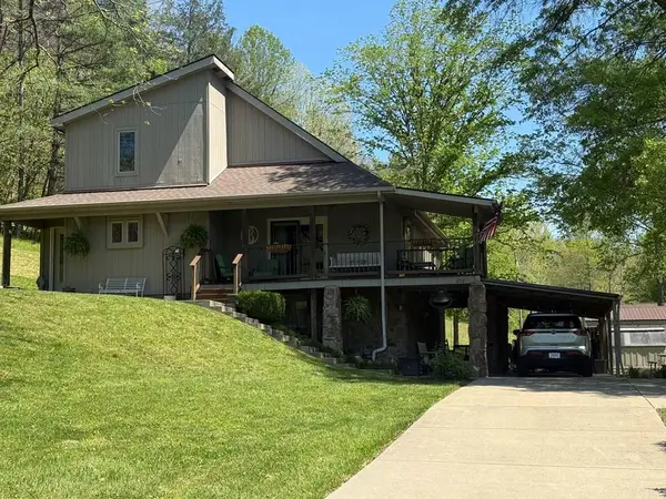 1958 Kentucky Rt. 172, Staffordsville, KY 41256