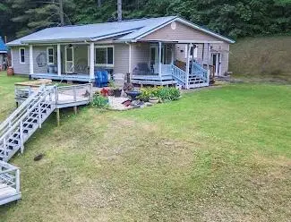 1998 Little Lick Fork, East Point, KY 41216