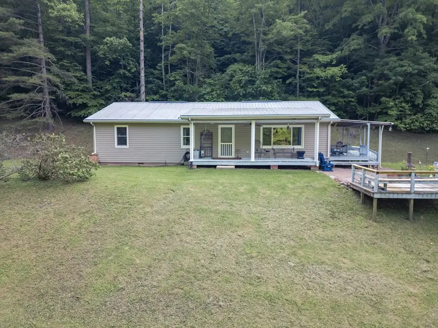 1998 Little Lick Fork, East Point, KY 41216 - #3