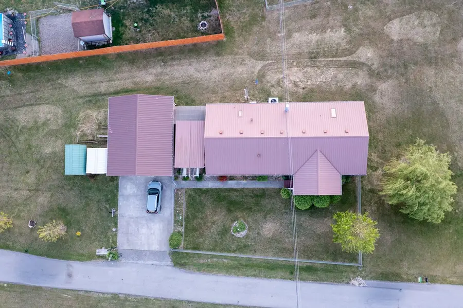 58 Hazard Duke Drive, Chavies, KY 41727 - #2