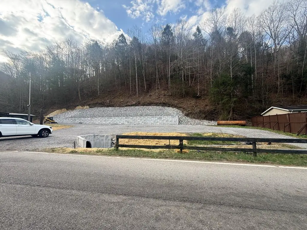 1679 Hwy 611, Virgie, KY 41537 - #1