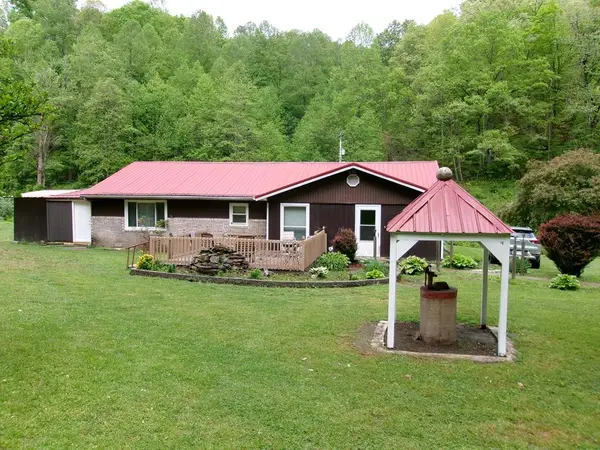 672 Birch Branch, Salyersville, KY 41465