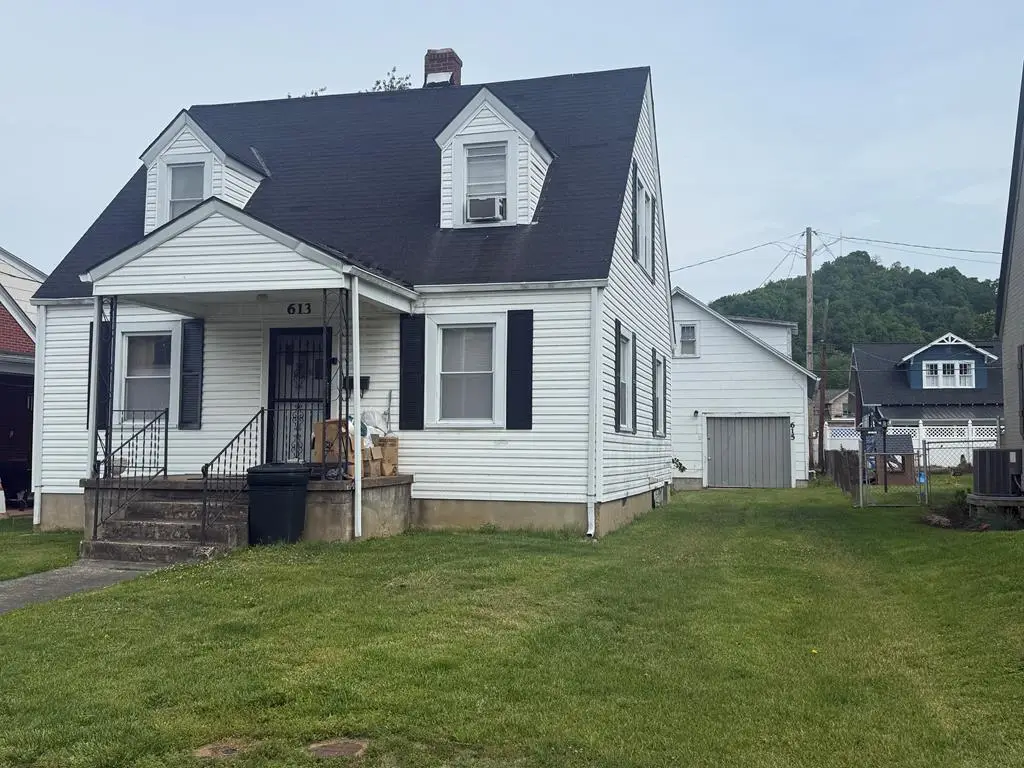 613 Washington Avenue, Paintsville, KY 41240 - #1