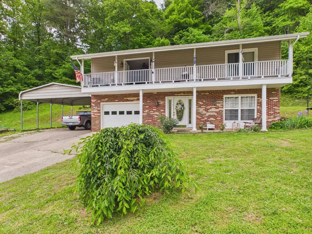 77 Mckenzie Addition, Van Lear, KY 41265 - #1