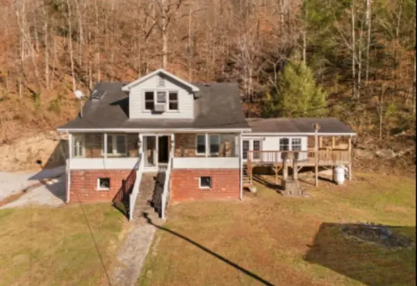 395 Kenmont Road, Jeff, KY 41729