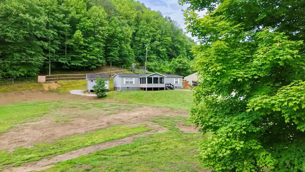 3521 Left Fork Of Island Creek, Pikeville, KY 41501 - #1