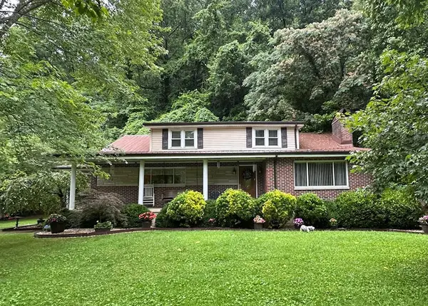 7269 Hwy 610 W, Myra, KY 41519
