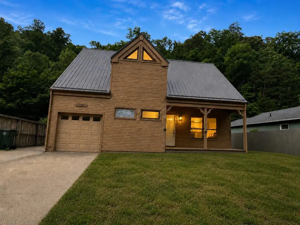 111 East Keyser Heights, Pikeville, KY 41501 - #1