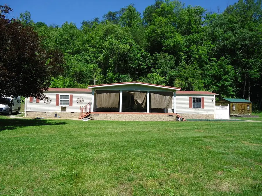 2852 Ky Hwy 201, Sitka, KY 41255 - #2