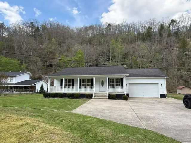 516 Middle Fork Rd, Mozelle, KY 40803 - #1