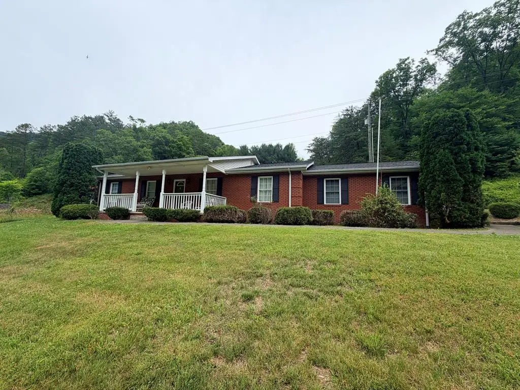 17004 Ky Rt 979, Beaver, KY 41604 - #1