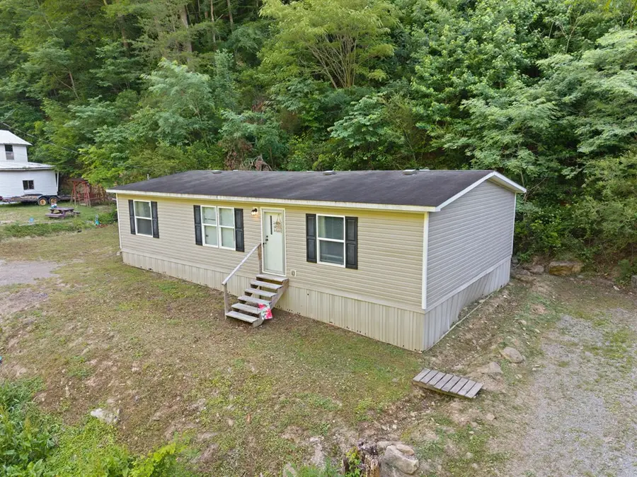 139 Honey Fork Road, Phyllis, KY 41554 - #2