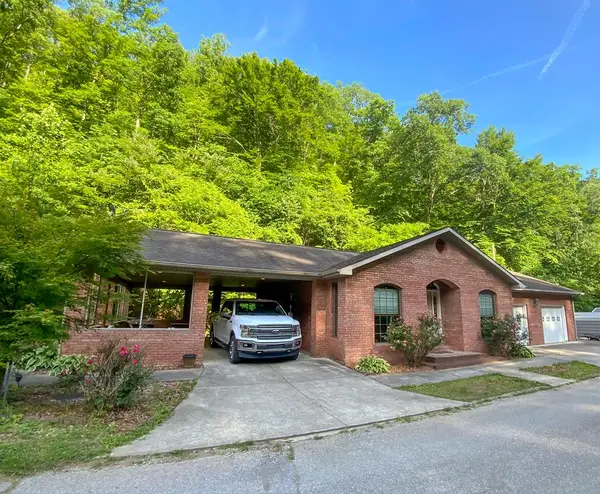118 Stamper Branch Rd, Wayland, KY 41666